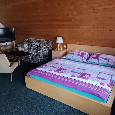 Na Hrázi Locanda *